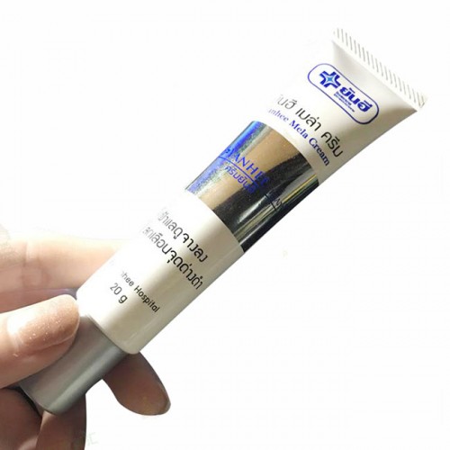 Kem trị nám, tàn nhang, đồi mồi Yanhee Mela Cream 20g Kem trị nám, tàn nhang, đồi mồi Yanhee Mela Cream 20g