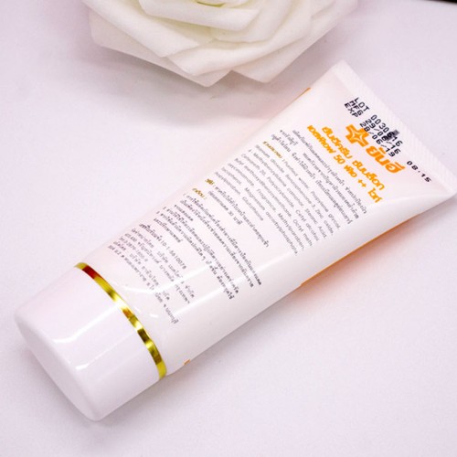 Kem chống nắng dưỡng trắng da Yanhee SunBlock White 30g Kem chống nắng dưỡng trắng da Yanhee SunBlock White 30g