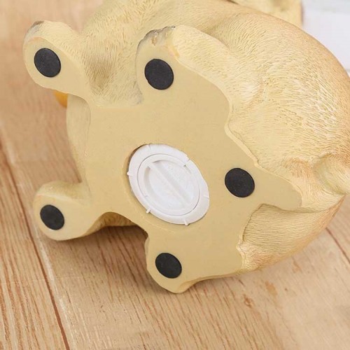 Ống Tiết Kiệm Chó Pug Đeo Chữ Tài